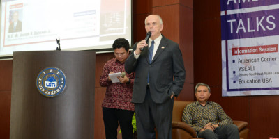 Kuliah Umum Dubes AS di UIN Jakarta