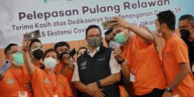  Relawan Nakes RS Pondok Haji Jakarta Dilepas Pulang