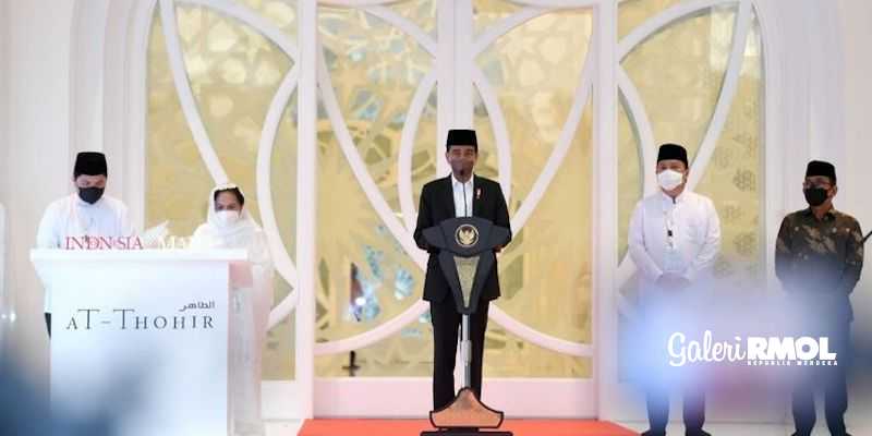 Presiden Joko Widodo ketika meresmikan Masjid At Thohir, 9 Maret 2022.