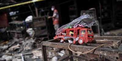 Anies Tinjau Lokasi Kebakaran Pasar Gembrong